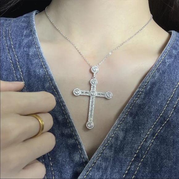 New Luxury 925 Silver Beautiful Cross For Men Women Diamond Necklace - Picture 10 of 15